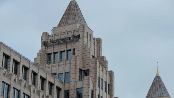 Die «Washington Post» gehört seit 2013 Amazon-Gründer und Multimilliardär Jeff Bezos. (Archivbild) - © Andrej Sokolow/dpa