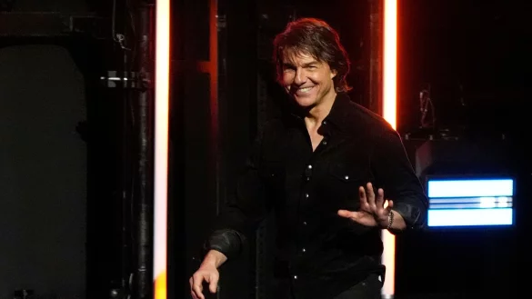 2022 landete er zur Premiere von «Top Gun: Maverick» spektakulär per Helikopter. (Archivbild) - © Chris Pizzello/Invision/AP/dpa