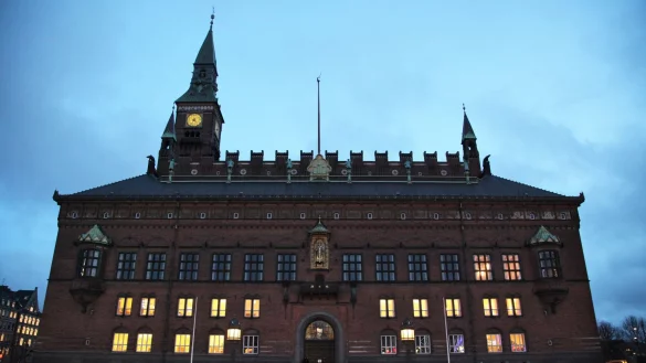 Im Rathaus von Kopenhagen wurde im vergangenen Jahr eine Rekordzahl an Eheschlie&szlig;ungen verzeichnet. (Archivbild) - &copy; Steffen Trumpf/dpa