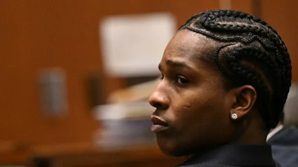 Steht aktuell vor Gericht: US-Rapper Asap Rocky. (Archivbild) - © Patrick T. Fallon/AFP Pool via AP/dpa