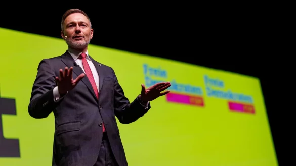 «Ampel light» oder Ampel leid - FDP-Bundesparteichef Christian Lindner hat da eine klare Meinung. - © Christoph Reichwein/dpa