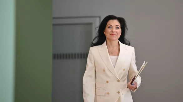 Deutschlands größter Gasspeicher Rehden ist fast leer. Er wird gerade nicht gebraucht, sagt Bundeswirtschaftsministerin Reiche. - © Katharina Kausche/dpa