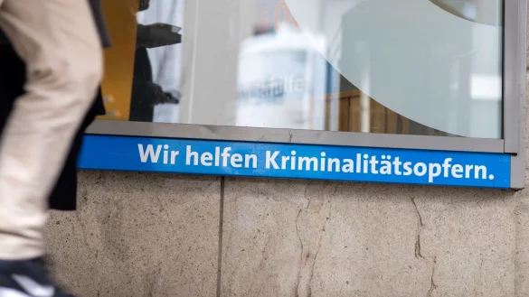 Der Weiße Ring hat sich mit der Frage befasst: Wann können psychisch kranke Menschen - © Helmut Fricke/dpa