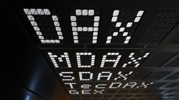 Erst am 3. M&auml;rz war der Dax &uuml;ber 23.000 Z&auml;hler gestiegen, nun wird die n&auml;chste Tausender-Marke &uuml;berschritten. - &copy; Arne Dedert/dpa