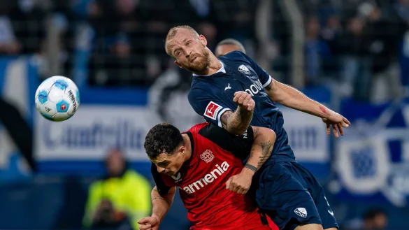 Im Hinspiel trennten sich Bayer Leverkusen und der VfL Bochum 1:1. - &copy; David Inderlied/dpa