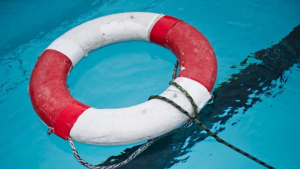 Das neun Jahre alte M&auml;dchen &uuml;berlebte den Badeunfall nicht. (Symbolbild) - &copy; Ole Spata/zb/dpa