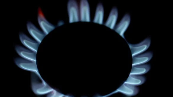 Gas hat sich seit dem Ukraine-Krieg stark verteuert (Archivbild) - © Fabian Sommer/dpa