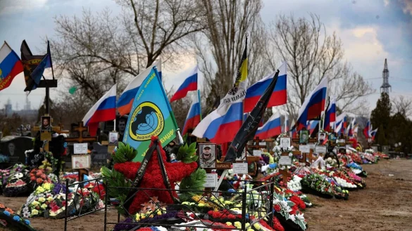 Russland selbst macht keine Angaben zu seinen get&ouml;teten und verletzten Soldaten im Angriffskrieg gegen die Ukraine. (Archivbild) - &copy; Uncredited/AP/dpa