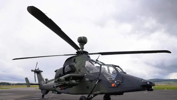 Die Heeresflieger aus Fritzlar &uuml;ben in den kommenden zwei Wochen Tieffl&uuml;ge bei Dunkelheit. (Archivbild) - &copy; Swen Pf&ouml;rtner/dpa