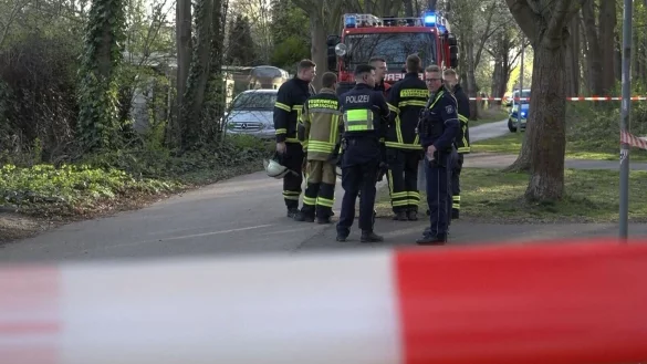 Durch eine Verpuffung ist ein 72 Jahre alter Mann in Euskirchen bei Arbeiten mit einem Trennschleifer an einem verschlossenen Metallfass t&ouml;dlich verletzt worden. - &copy; Nord-West-Media/dpa