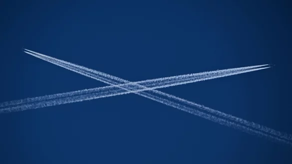 Trumps Zölle könnten auch den Luftverkehr treffen. - © Arne Dedert/dpa