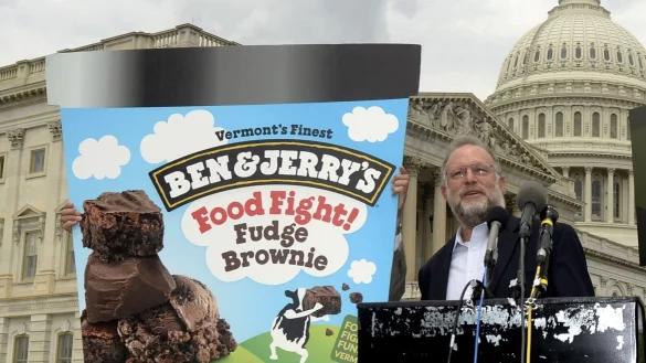 Mitgr&uuml;nder Jerry Greenfield war nach dem Verkauf von Ben & Jerry\\\'s politisch aktiv. (Archivbild) - &copy; Michael Reynolds/EPA/dpa