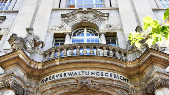 Das Oberverwaltungsgericht Berlin-Brandenburg (Archivbild) - © Paul Zinken/dpa