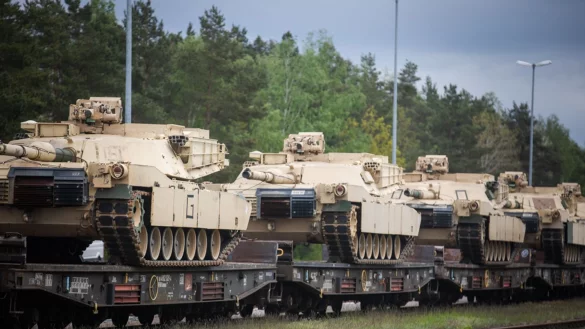 Die USA haben der Ukraine unter anderem Kampfpanzer vom Tpy M1A1-Abrams f&uuml;r die Verteidigung geliefert. (Archivbild) - &copy; Spc. Adrian Greenwood/DVIDS/U.S. Army/dpa