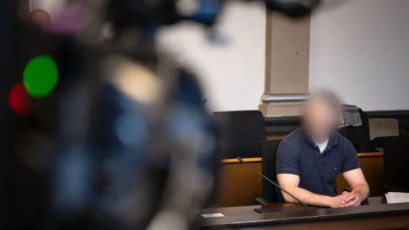 Im Mordprozess gegen einen Soldaten haben Staatsanwaltschaft, Nebenklage und Verteidigung vor dem Landgericht Verden lebenslange Haft gefordert. (Archivfoto). - © Sina Schuldt/dpa