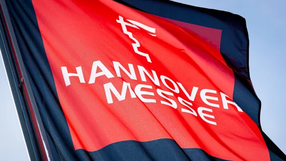 Microsoft präsentiert auf der Hannover Messe neuartige virtuelle Assistenten mit Künstlicher Intelligenz für den breiten Einsatz in der Industrie. - © Moritz Frankenberg/dpa