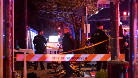 Die Polizei in Vancouver sichert den Tatort. - © Rich Lam/The Canadian Press/AP/dpa
