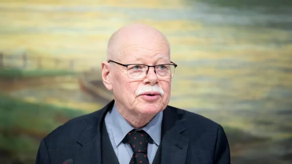 Ulrich Mäurer ist Gastgeber für die Innenministerkonferenz. - © Sina Schuldt/dpa