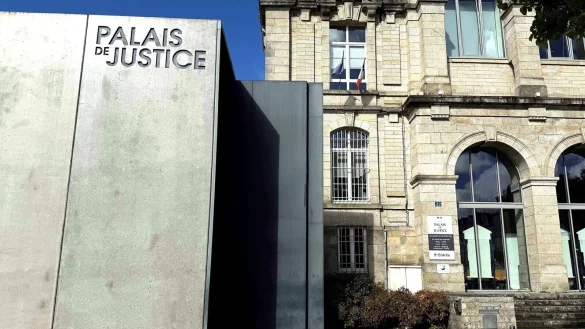 Für die Missbrauchsserie an Kliniken in Westfrankreich ist der angeklagte Chirurg zur höchstmöglichen Strafe von 20 Jahren verurteilt worden. (Archivbild) - © Michael Evers/dpa