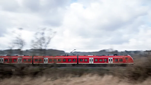 Die meisten S-Bahnen fahren nach dem Sturm wieder. (Archivbild) - &copy; Bernd Thissen/dpa