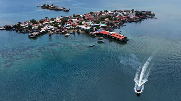 Die Insel Gardí Sugdub («Krabbeninsel») droht wegen des Klimawandels im Meer zu versinken. - © Matias Delacroix/AP
