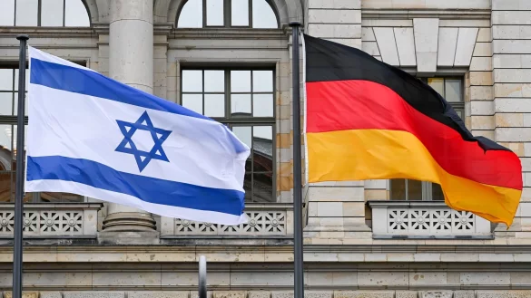 Deutschland und Israel haben zwei Jahrzehnte nach dem Ende des Zweiten Weltkriegs diplomatische Beziehungen aufgenommen. (Archivbild) - &copy; Jens Kalaene/dpa-Zentralbild/ZB