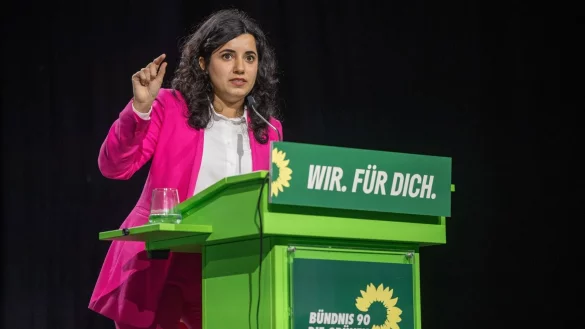 Die Grünen-Abgeordnete Misbah Khan zog über Listenplatz eins in Rheinland-Pfalz zum zweiten Mal in den Bundestag ein. - © Harald Tittel/dpa
