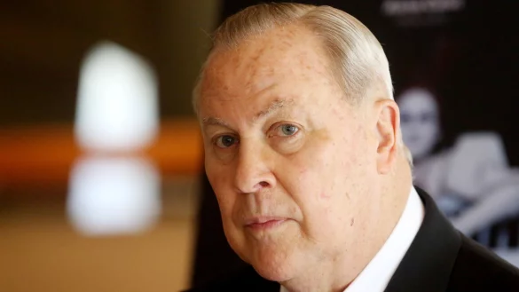 Robert Wilson im Jahr 2017 in D&uuml;sseldorf. - &copy; picture alliance / Roland Weihrauch/dpa