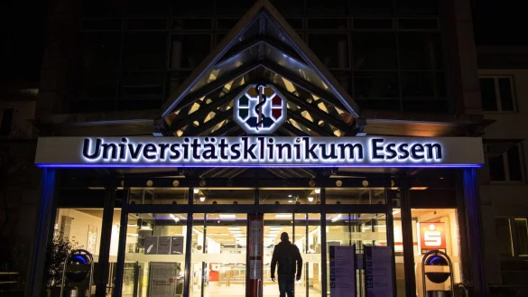 Mehrere Kliniken klagen gegen die NRW-Krankenhausreform - die Uniklinik Essen hatte vor Gericht Erfolg. (Archivbild) - © Marcel Kusch/dpa