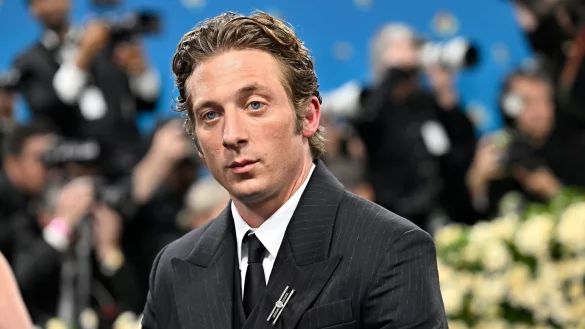 Jeremy Allen White ist im Kino bald als Bruce Springsteen zu sehen (Archivbild). - © Evan Agostini/Invision/AP/dpa