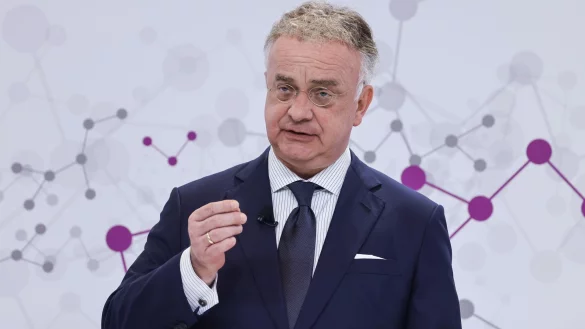 Gegenüber Handelshemmnissen ist Evonik laut CEO Kullmann gut geschützt, weil 80 Prozent der in den USA verkauften Produkte dort produziert würden. - © Oliver Berg/dpa