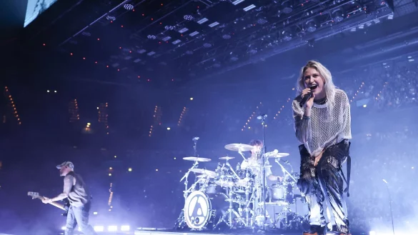 Emily Armstrong von der Band Linkin Park 2024 bei einem Konzert in Hamburg (Foto: Archiv) - © Christian Charisius/dpa