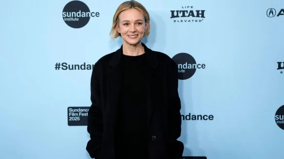 Carey Mulligan spielt in ihrem neuen Film eine Sängerin. - © Charles Sykes/Invision/AP/dpa