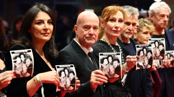 Tom Shoval, Filmemacher und Freund von Cunio, war nach eigenen Worten &laquo;sehr ber&uuml;hrt&raquo; von der Aktion auf dem roten Teppich. - &copy; Christoph Soeder/dpa