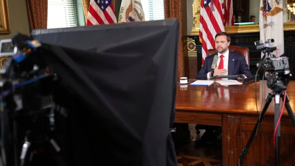 Im von Vance moderierten Podcast wurde Kirks Verm&auml;chtnis stark religi&ouml;s gerahmt. - &copy; Doug Mills/The New York Times/Pool The New York Times/AP/dpa