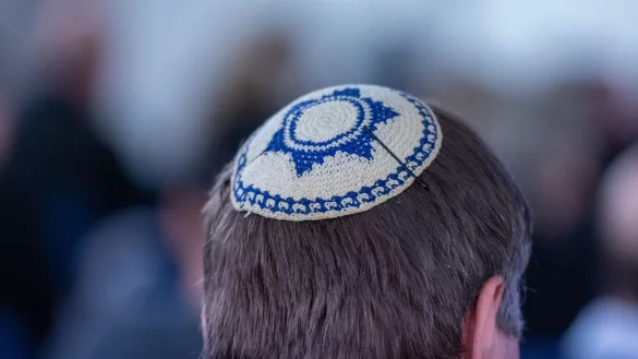 Ein Spion soll für den Iran Juden und jüdische Einrichtungen in Berlin ausgespäht haben. (Symbolbild) - © Christophe Gateau/dpa