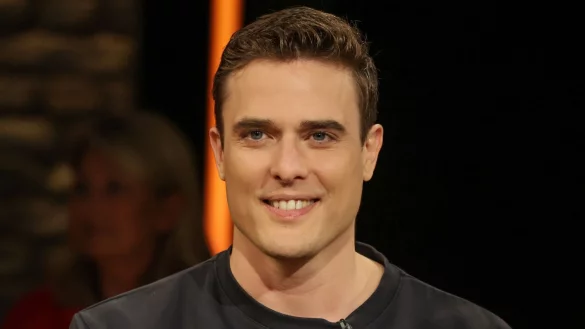 Constantin Schreiber - © Focke Strangmann/dpa