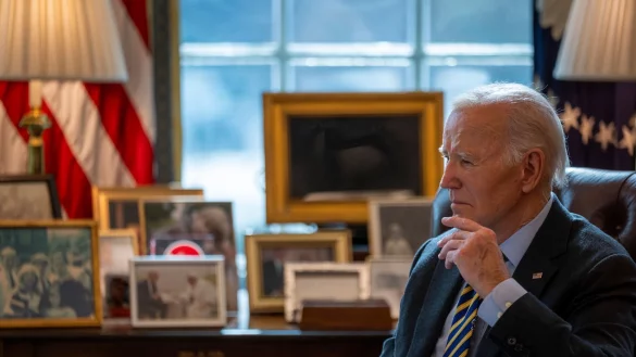 Pr&auml;sident Biden &uuml;bergibt das Amt an den Republikaner Trump, den er vor vier Jahren im Wei&szlig;en Haus abgel&ouml;st hatte. (Archivbild) - &copy; Ben Curtis/AP/dpa