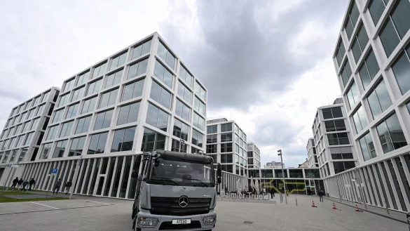 Daimler Truck will die Kosten in Deutschland senken. - &copy; Bernd Wei&szlig;brod/dpa