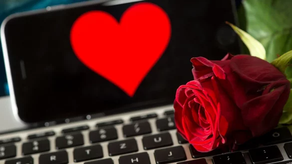 Frust, depressive Verstimmung, Wut: Online-Dating kann nach einer Forsa-Umfrage im Auftrag der KKH bis zum sogenannten Online-Dating-Burnout führen. (Symbolbild) - © picture alliance / dpa