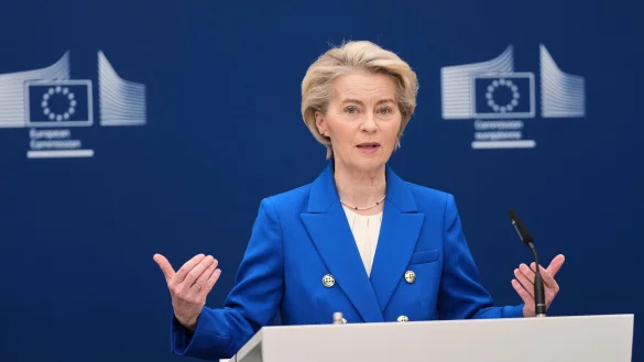 Von der Leyen will Europa wieder aufrüsten. - © Virginia Mayo/AP/dpa