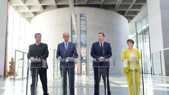Entwicklung bei der Koalitionsbildung - © Michael Kappeler/dpa