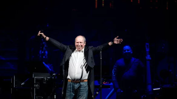 Das Metronom-Theater startet eine Konzertreihe mit Musik des Filmkomponisten Hans Zimmer. (Archivfoto) - © Fabian Strauch/dpa