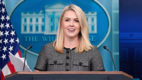 Das Wei&szlig;e Haus - hier Pressesprecherin Karoline Leavitt - sieht die Aushandlung Dutzender internationaler Handelsdeals innerhalb von Wochen selbst als gro&szlig;e Herausforderung. - &copy; Alex Brandon/AP/dpa