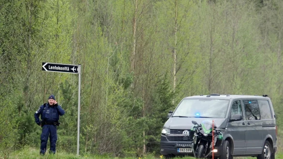 Die Unfallursache ist noch unklar. - © Petri Hakosalo/LEHTIKUVA/dpa