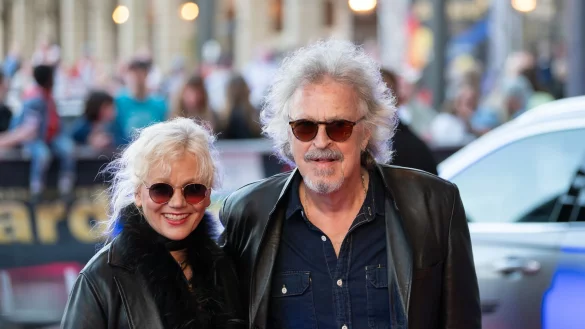 BAP-S&auml;nger Wolfgang Niedecken zusammen mit seiner Frau Tina. Im Kampf gegen rechts w&uuml;rde der S&auml;nger gerne mehr mit Medien zusammenarbeiten. - &copy; Silas Stein/dpa