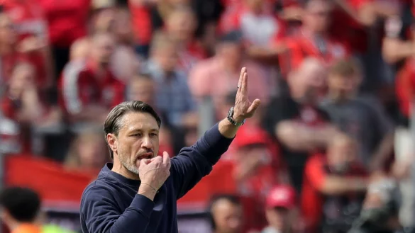 Kovac will mit dem BVB in die Champions League. - © Rolf Vennenbernd/dpa