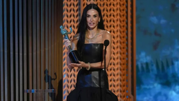 Demi Moore hat den SAG-Award als beste Hauptdarstellerin gewonnen. - © Chris Pizzello/Invision via AP/dpa