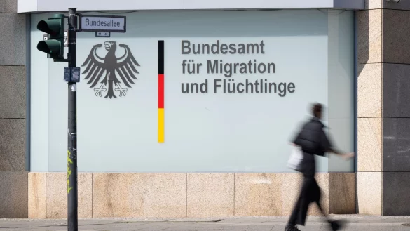 Wer nach Syrien zurückkehrt, bekommt wieder Unterstützung des Bundesamts für Migration und Flüchtlinge. (Archivbild) - © Sebastian Gollnow/dpa