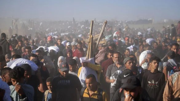 Die Verteilungszentren in Gaza sollen heute wieder öffnen. - © Mariam Dagga/AP/dpa